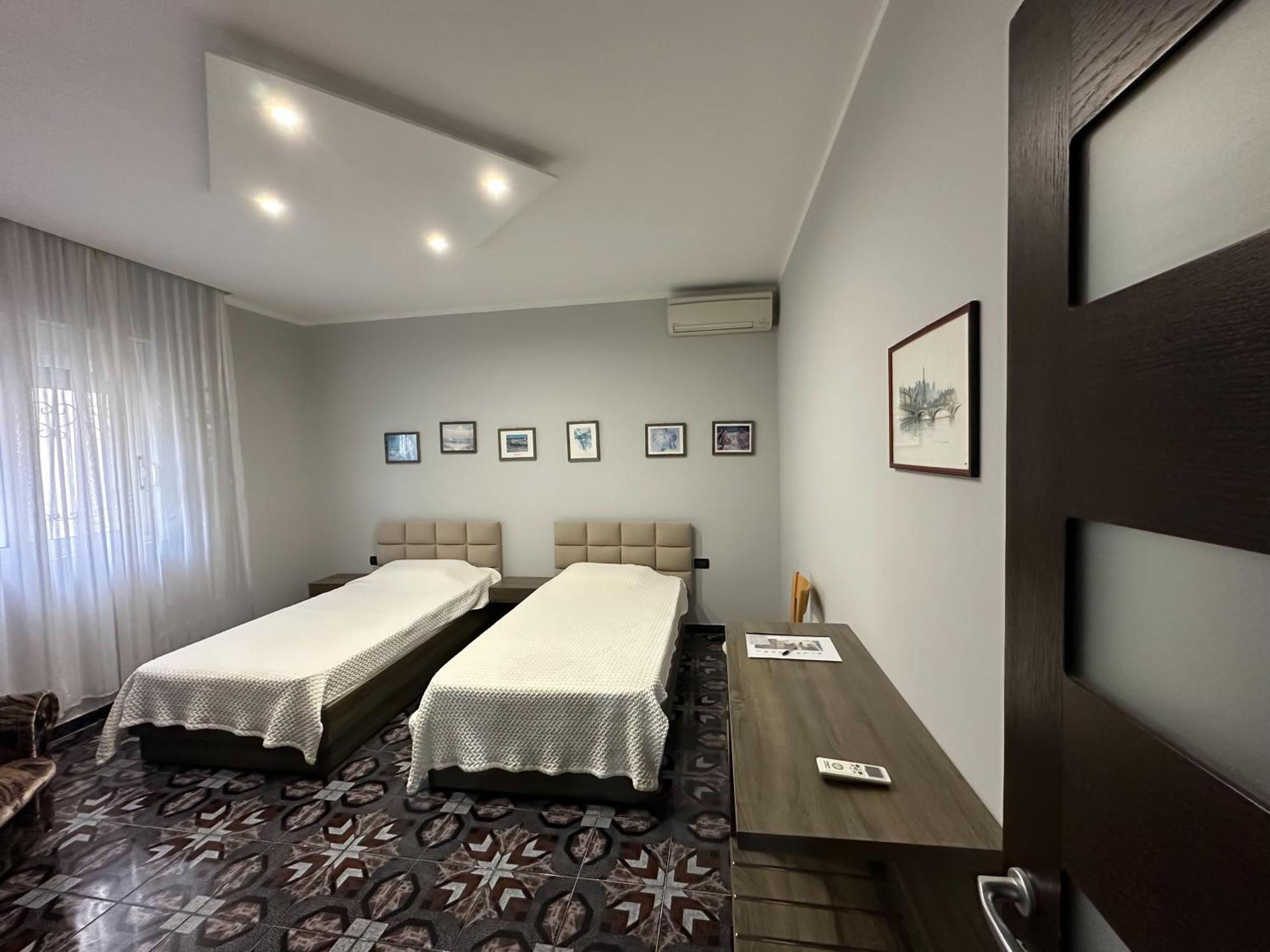 Royal Aparthotel Vlora Kültér fotó