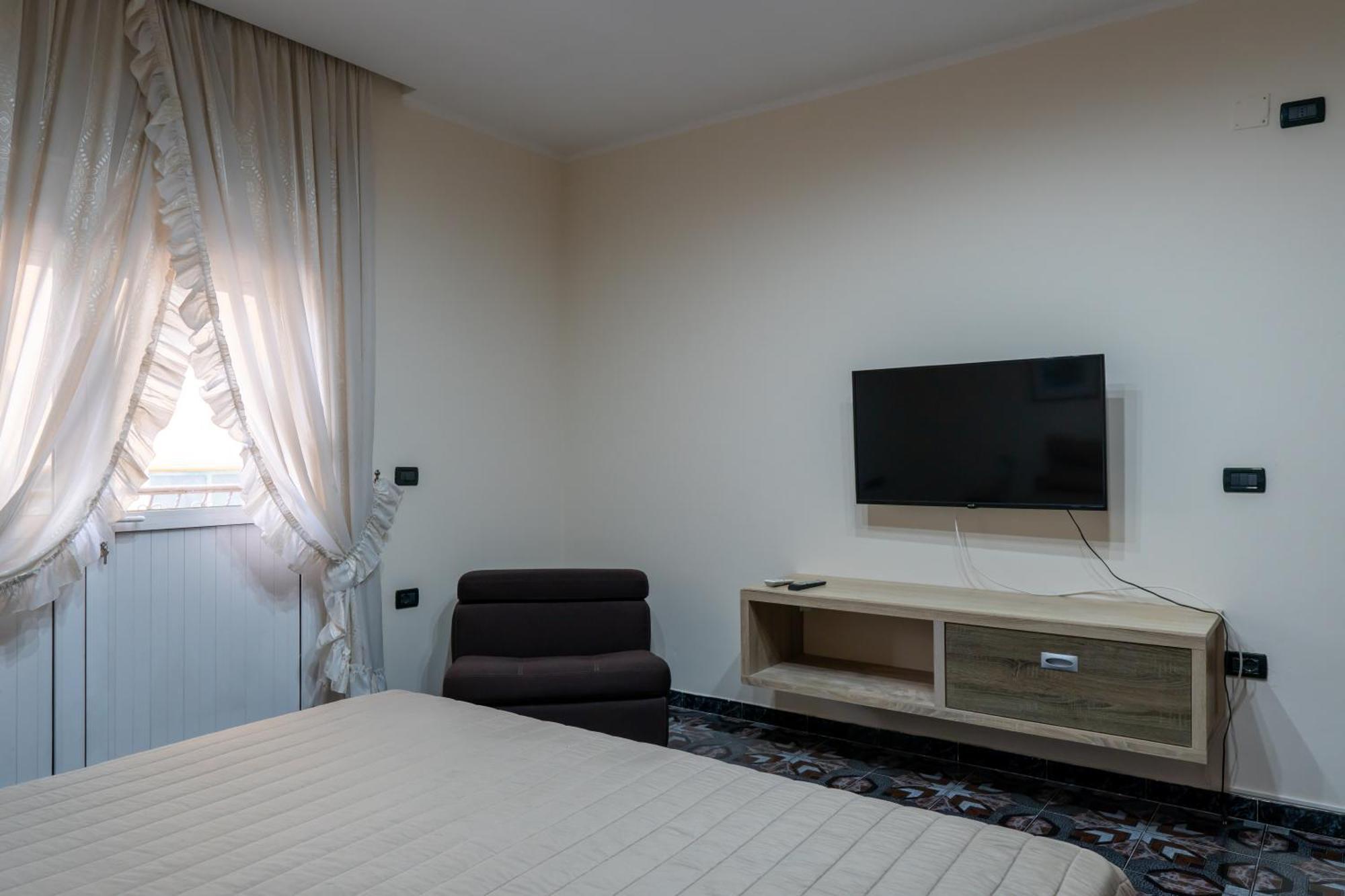 Royal Aparthotel Vlora Kültér fotó